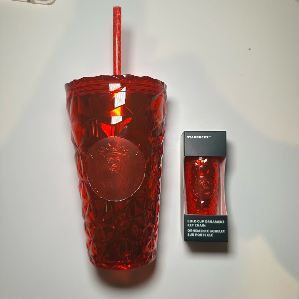 Starbucks Holiday 2023 Red Grande Tumbler & Keychain